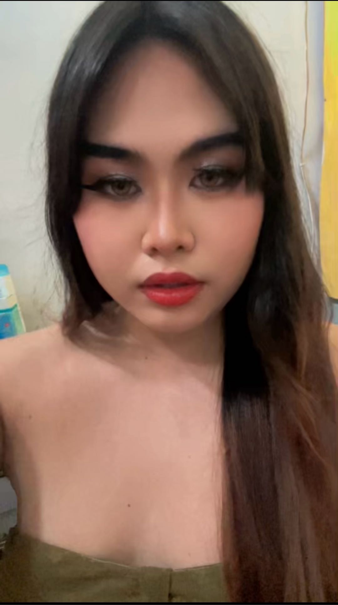 Allison from the Philippines, one of the people you can meet on PeacHub, one at a time