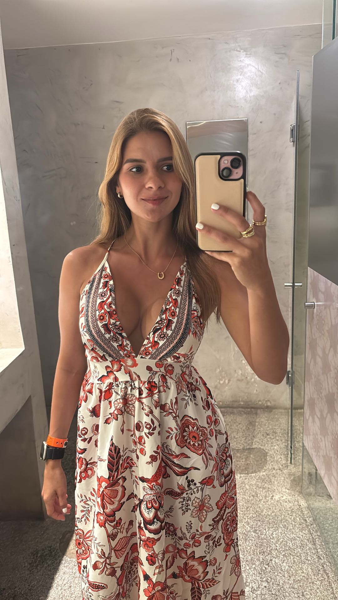 Flaca from Venezuela, on camera for a random video chat, nothing installed