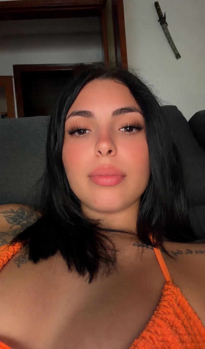 Valentina from Spain, live video chat open now
