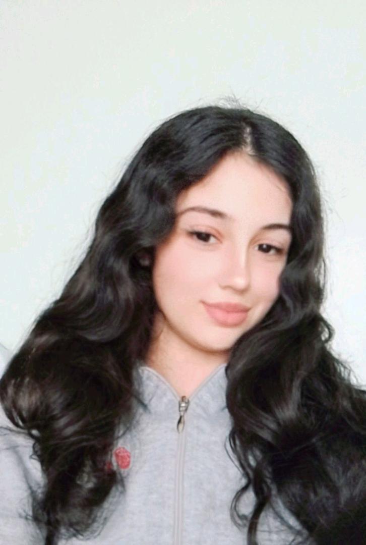 Silina from Morocco, waiting for a 1 on 1 video chat