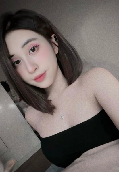 Meow from Vietnam, reachable on PeacHub by text, voice or video chat