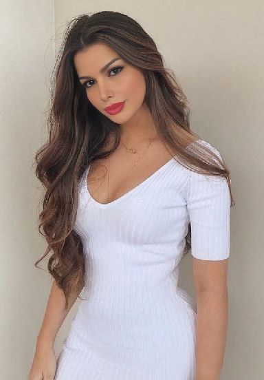 Nansy from Qatar, on a live 1-on-1 video chat on PeacHub