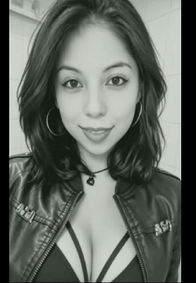 Aylen from Bolivia, waiting on the PeacHub hub for a random 1-on-1 video chat