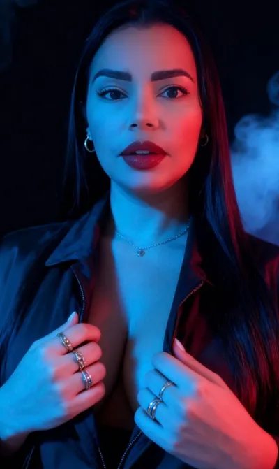 Nurkys from Venezuela, live on PeacHub for a 1-on-1 video chat right now
