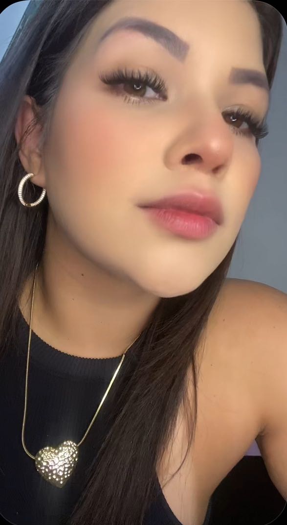 Adhara from Venezuela, on PeacHub for stranger video chat